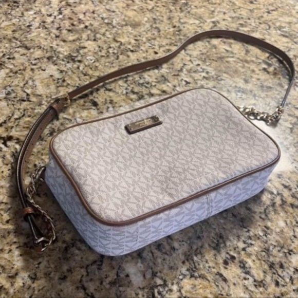 ❤️SOLD❤️ - Picture 3 of 9